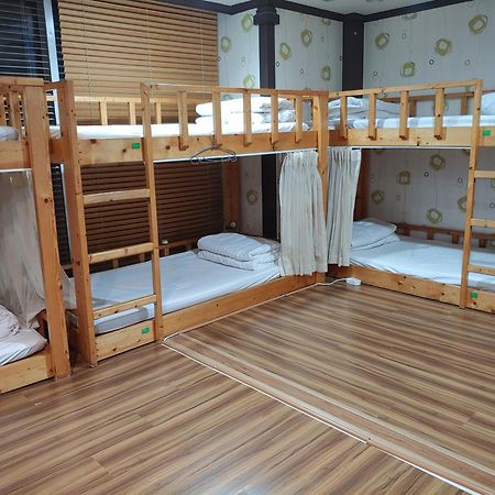 Seom Guesthouse Seogwipo Eksteriør billede